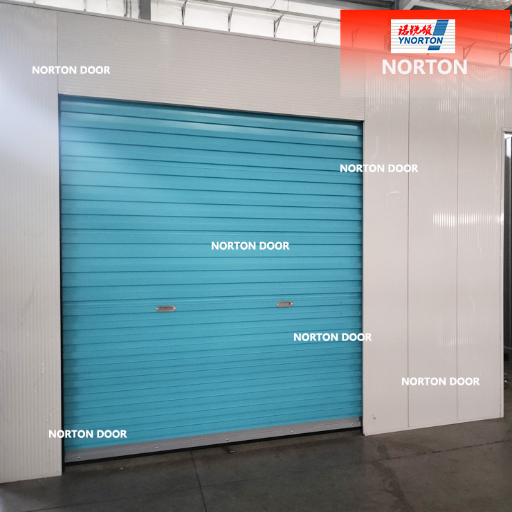 Ang mga gamit/benepisyo ng mga rolling shutter door para sa mga tindahan
