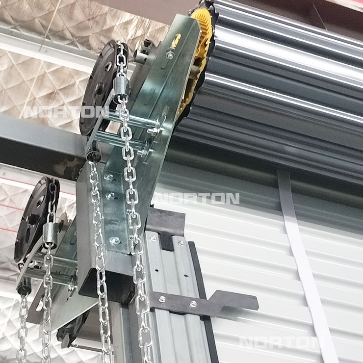 Manu -manong chain steel rolling door