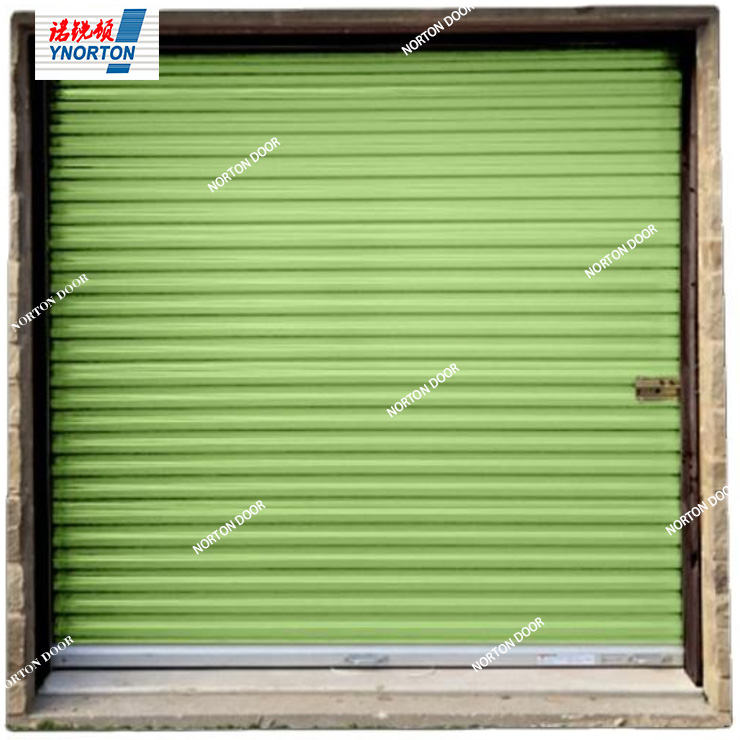 Manu -manong Roll Up Garage Door