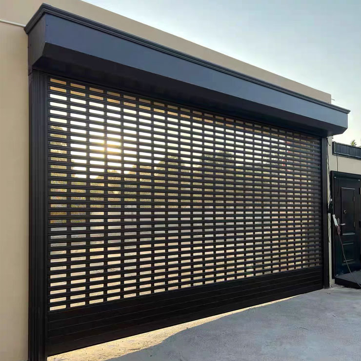Vertical roller shutter door