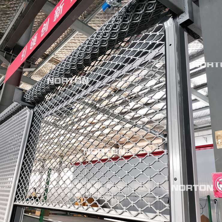 pakyawan mesh roll up door